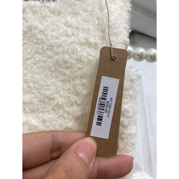 Skims Size 4T / 5T Kids Cozy Scoop Neck Tank in Bone Kid Girl Fuzzy Top NWT - Picture 2 of 6